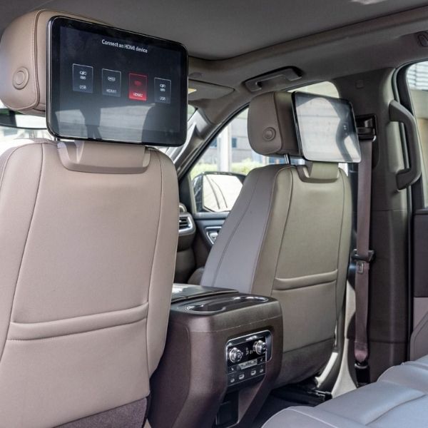 7 Seater Car Rental Dubai