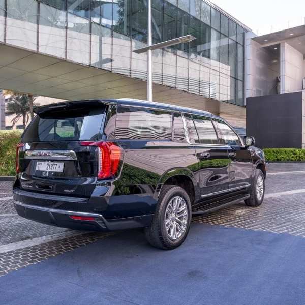 7 Seater Car Rental Dubai